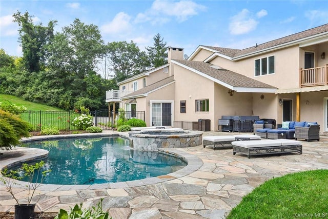 613 Horsepound Road, Carmel