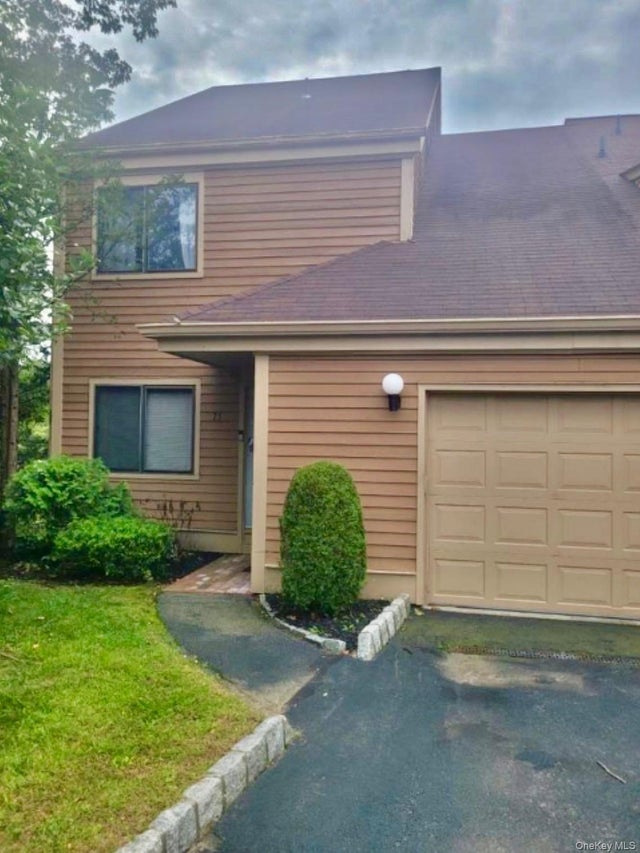 75 Greenway Close # 1, Rye Brook