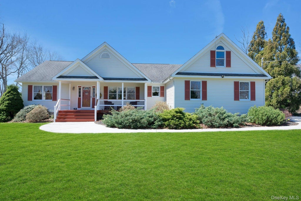 3045 Rocky Point Road, East Marion