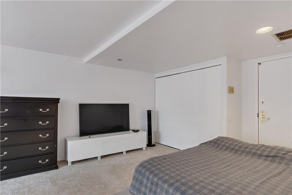 12 of 24 - 23 Water Grant St. # 4j, Yonkers, NY