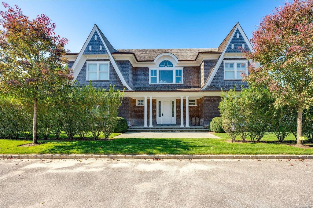 1 of 14 - 52 Quogue St., Quogue, NY