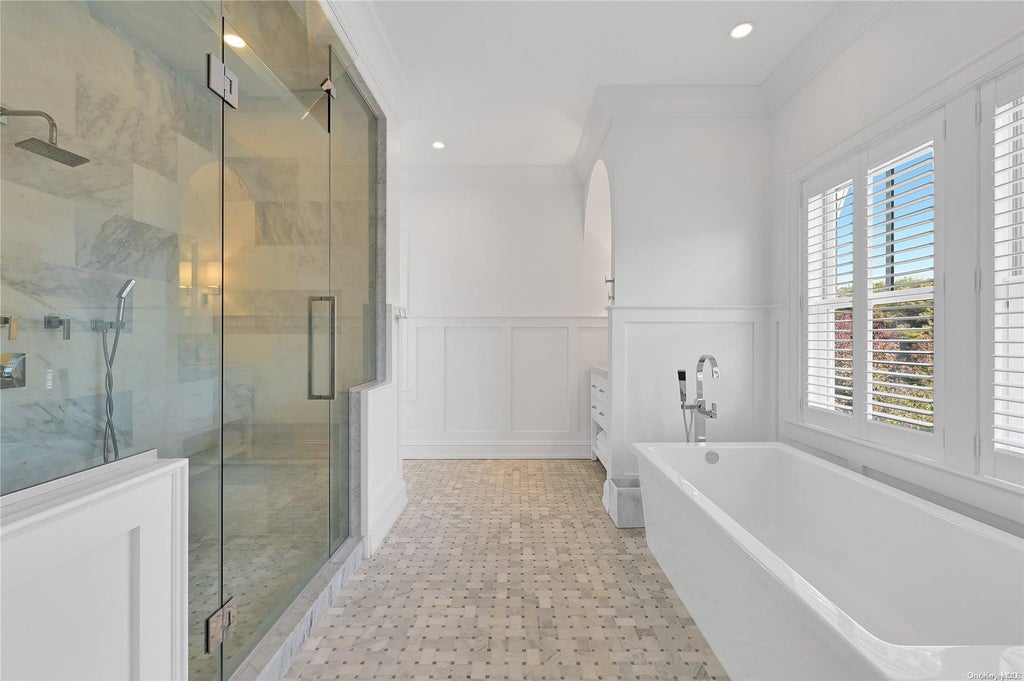 9 of 14 - 52 Quogue St., Quogue, NY