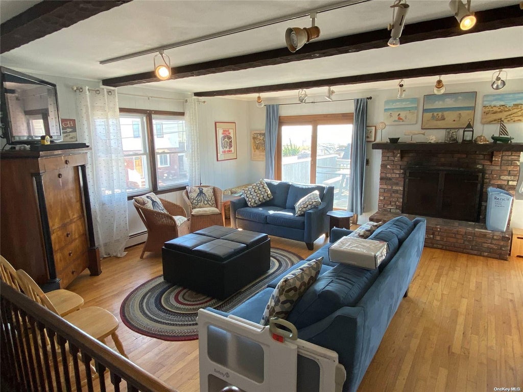 8 of 22 - 145 Inwood Avenue, Point Lookout, NY