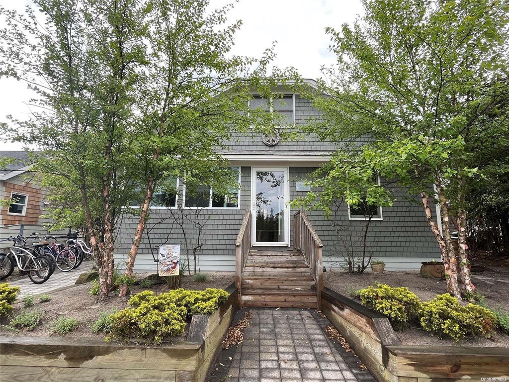 1 of 14 - 985 Surfview Walk, Ocean Beach, NY