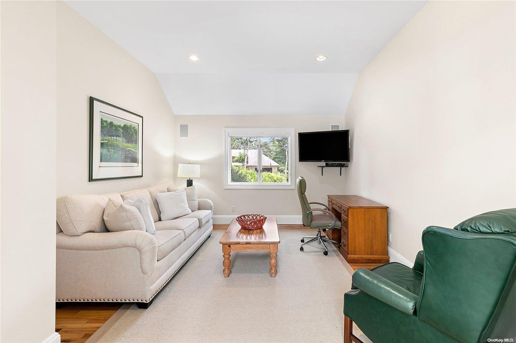 5 of 15 - 43 Bridle Path, Westhampton Beach, NY