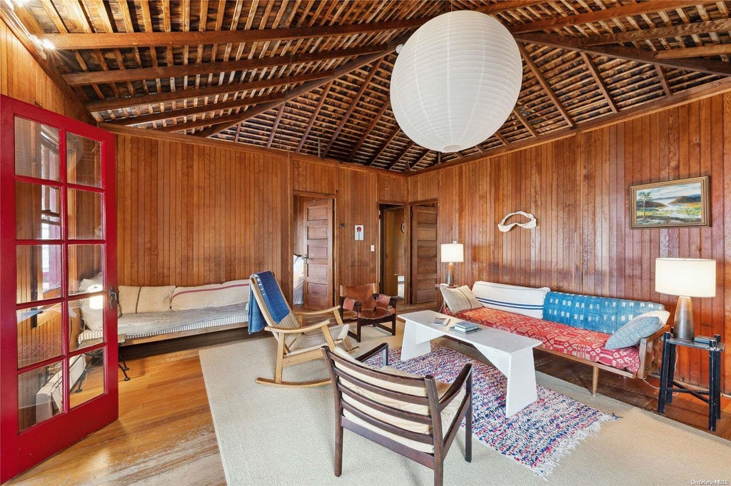 14 of 25 - 400 Diamond Lane, Peconic, NY