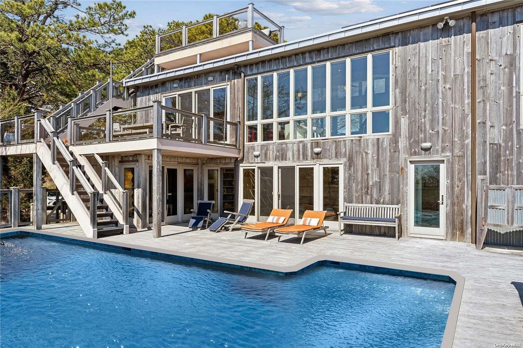 4 of 32 - 32 Tuthill Lane, Remsenburg, NY