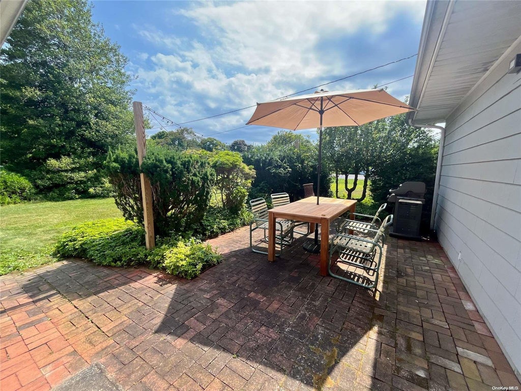 3 of 27 - 400 Hill Road, Southold, NY