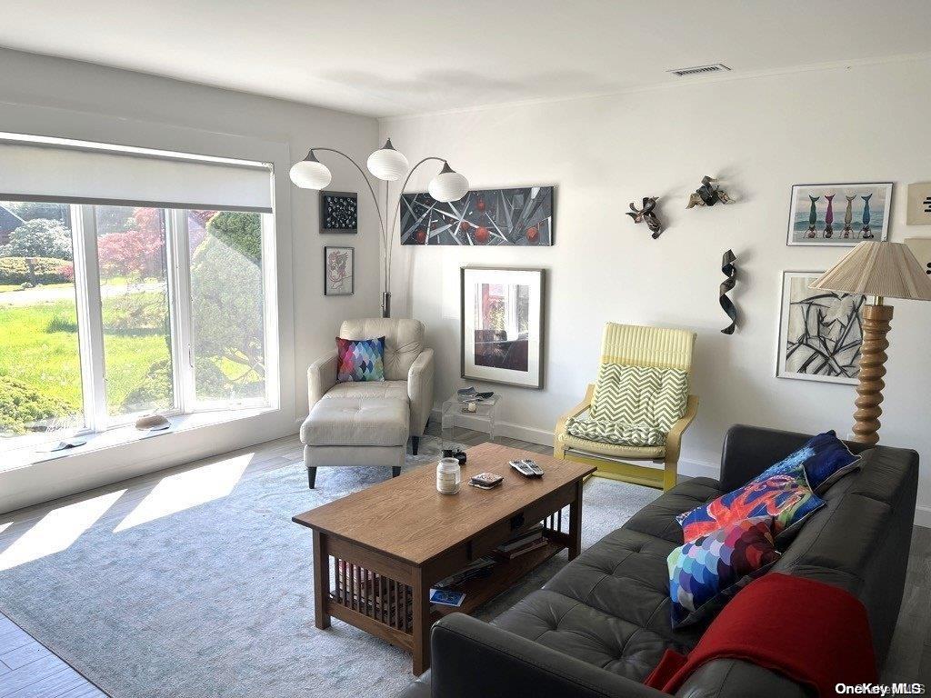 7 of 27 - 400 Hill Road, Southold, NY