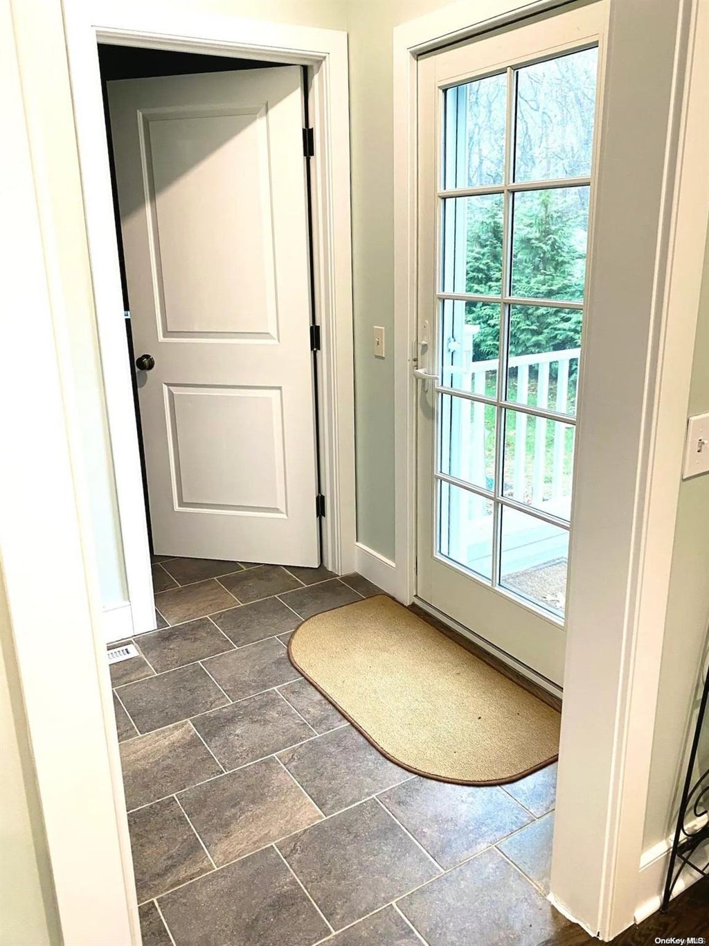 14 of 30 - 6430 Hortons Lane, Southold, NY