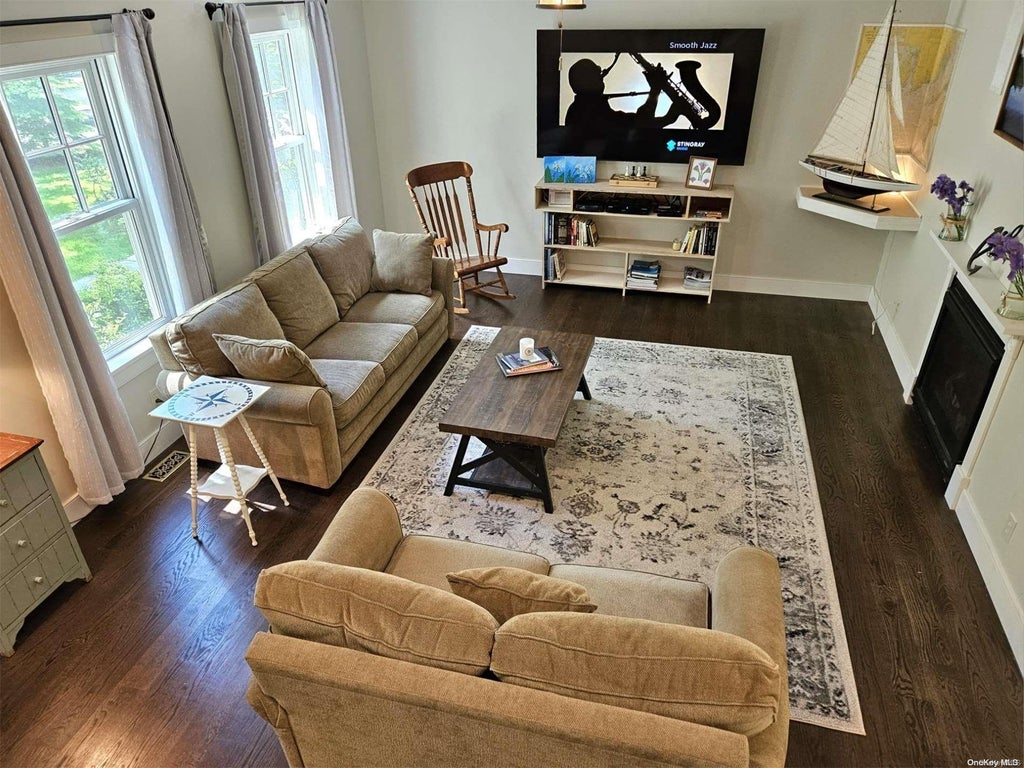 2 of 30 - 6430 Hortons Lane, Southold, NY