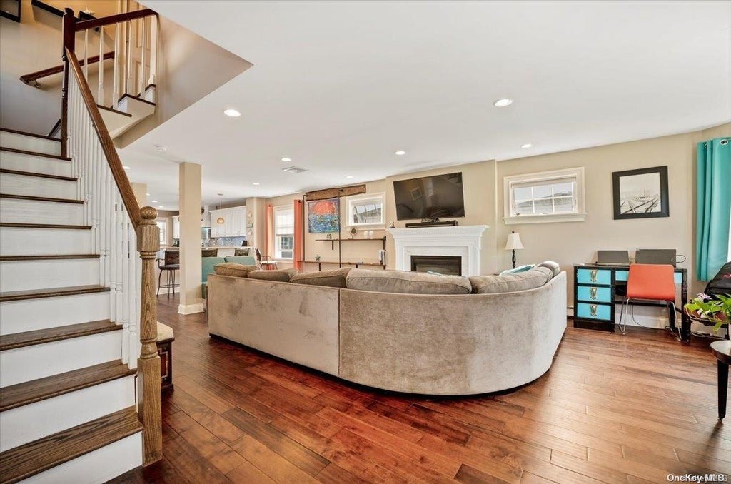 5 of 29 - 237 Fulton St., Long Beach, NY