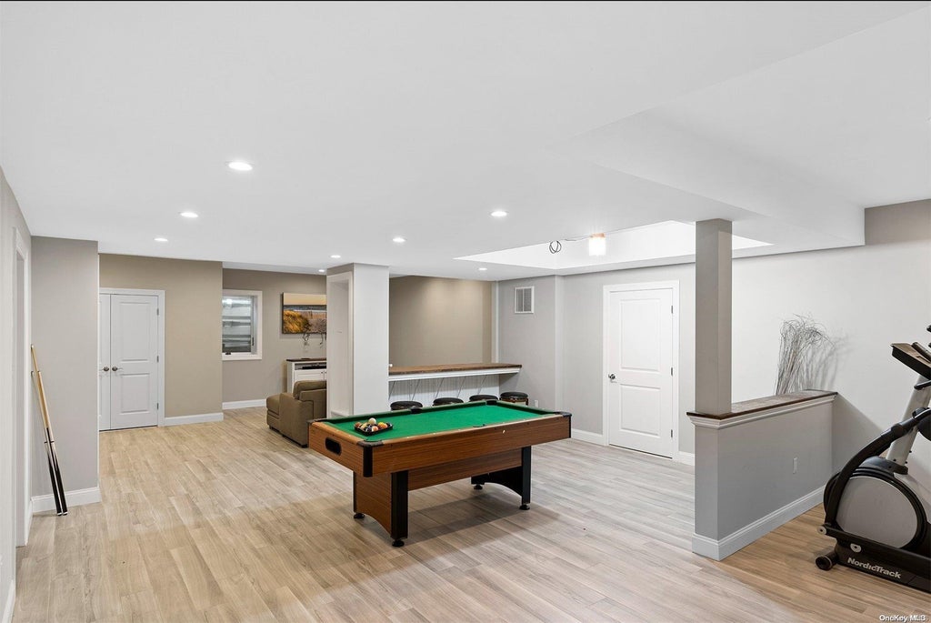 12 of 14 - 16125 Soundview Avenue, Southold, NY