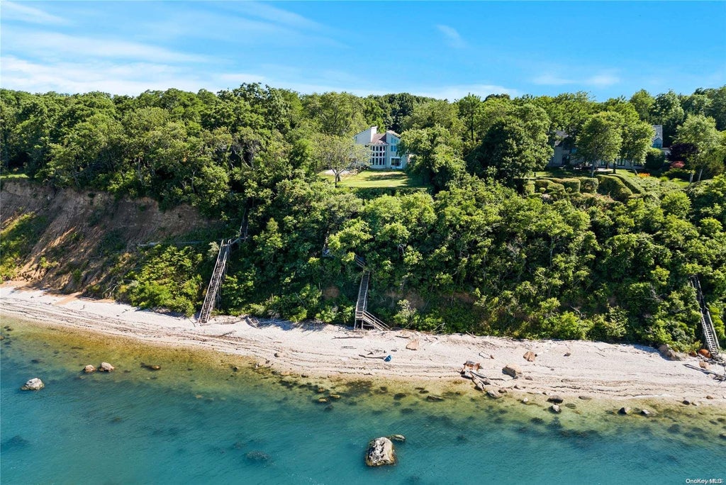 1 of 14 - 16125 Soundview Avenue, Southold, NY