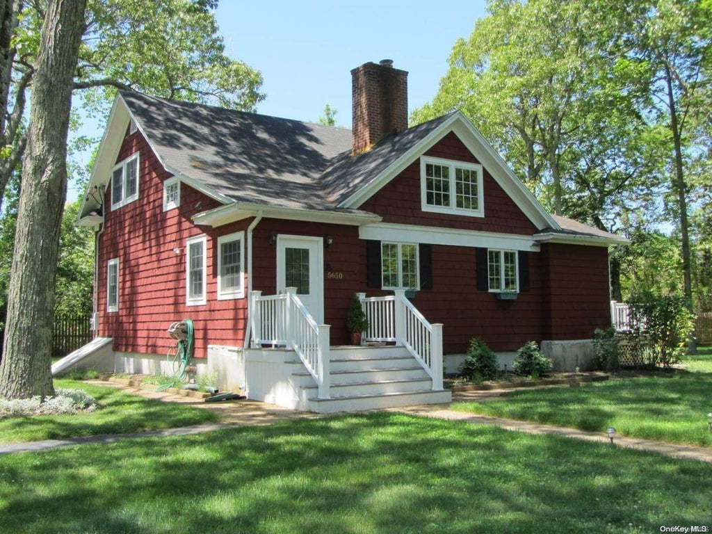 1 of 17 - 5650 North Bayview Road, Southold, NY