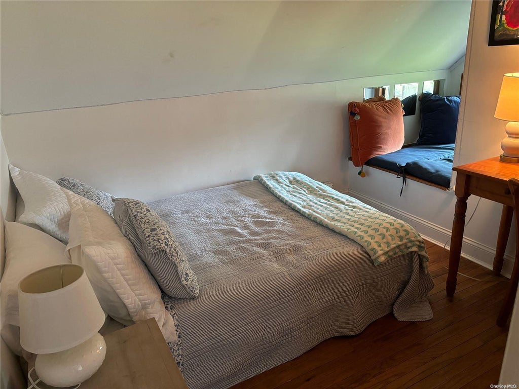 10 of 17 - 5650 North Bayview Road, Southold, NY