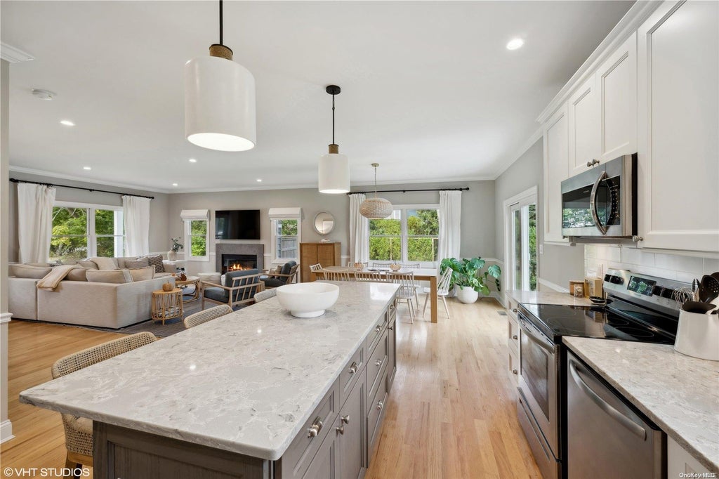 5 of 22 - 935 Corey Creek Lane, Southold, NY