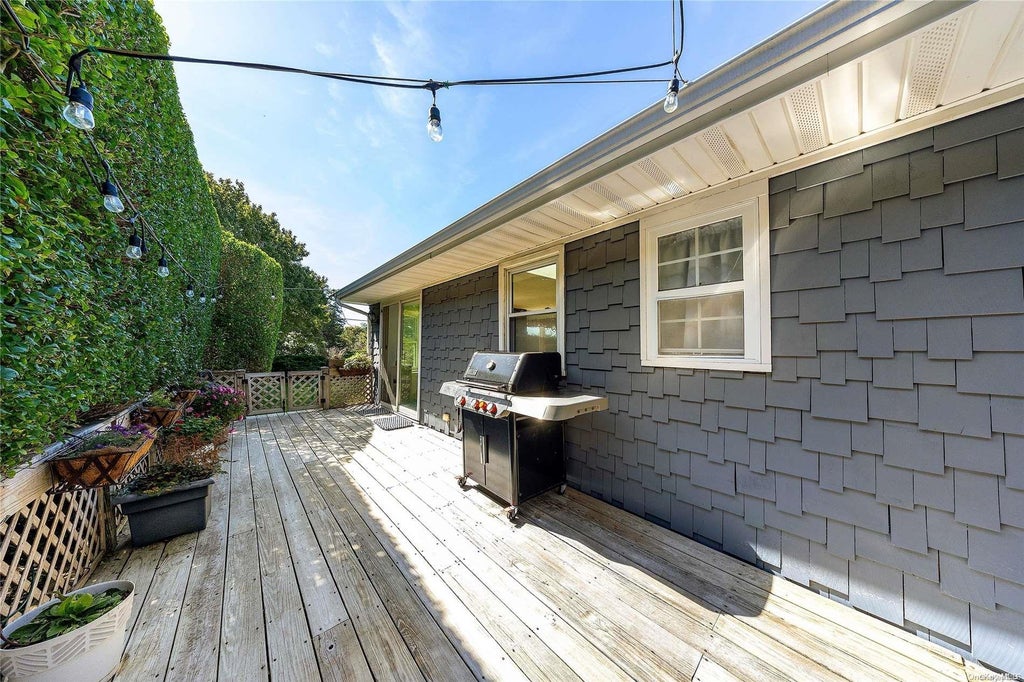 14 of 18 - 66 Halsey Road, Remsenburg, NY