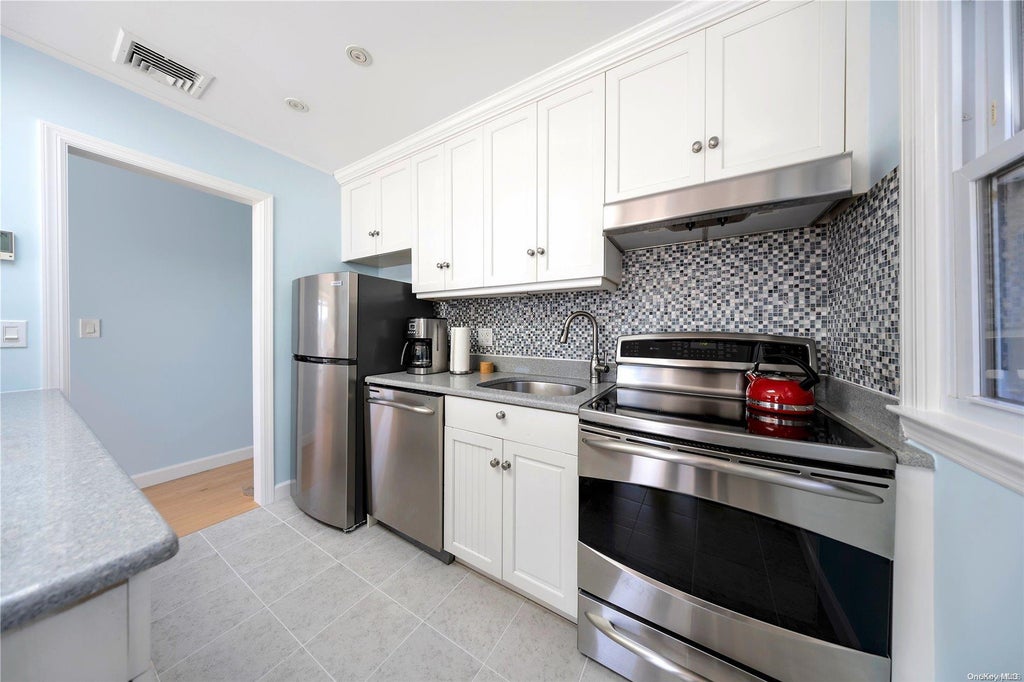 6 of 18 - 66 Halsey Road, Remsenburg, NY