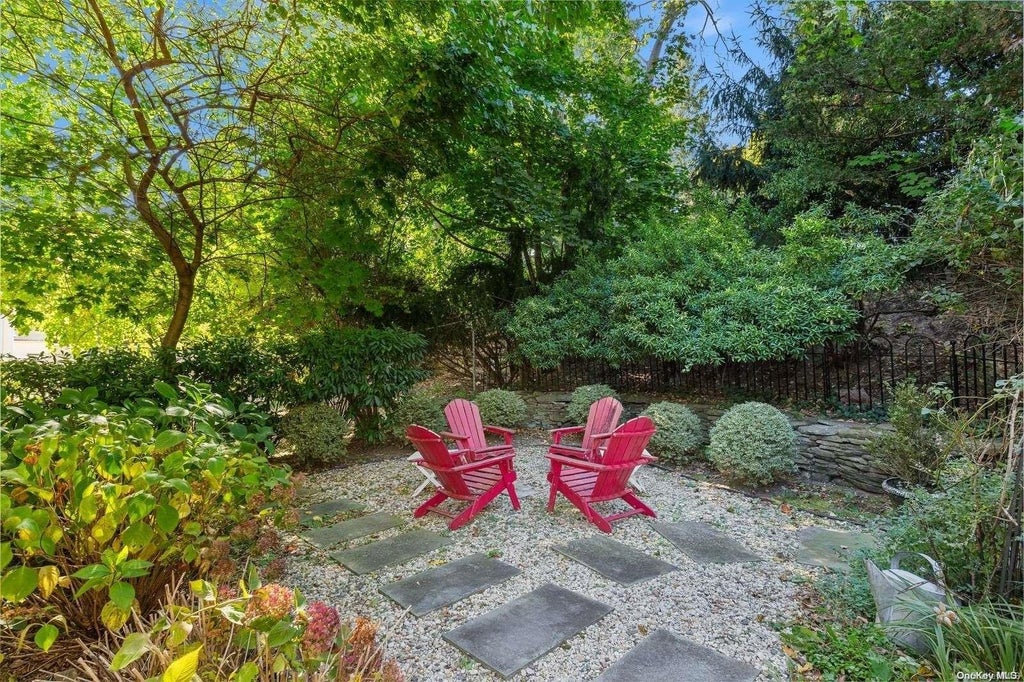 17 of 26 - 150 Hobart Road, Southold, NY