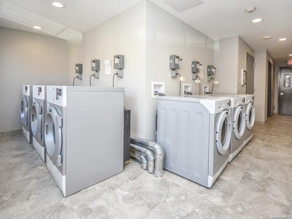 11 of 22 - 400 Carney St. # 604, Glen Cove, NY