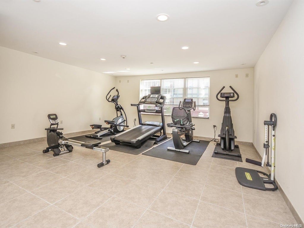 12 of 22 - 400 Carney St. # 604, Glen Cove, NY