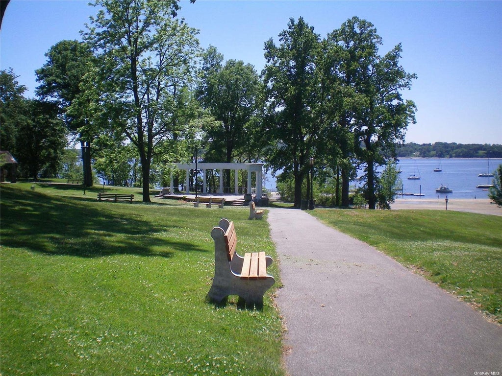 18 of 22 - 400 Carney St. # 604, Glen Cove, NY