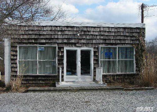 1 of 1 - 389a Montauk Highway, East Quogue, NY