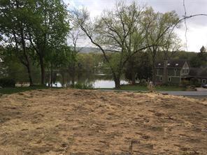 1 of 1 - 122 Shore Drive, New Windsor, NY