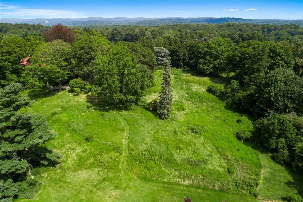 1 of 1 - 1 Meadow Hill Way, Chappaqua, NY