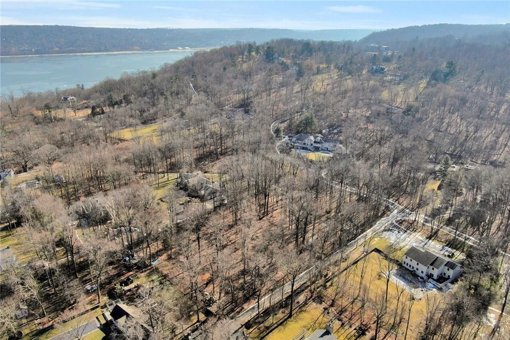1 of 1 - 37 Highland Avenue, Palisades, NY