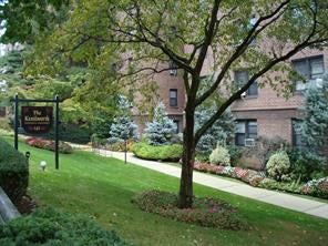 1 of 1 - 142 Garth Road 4n, Scarsdale, NY