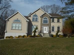 1 of 1 - 9 Polo Court, Suffern, NY