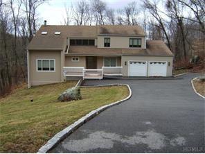 1 of 1 - 5 Woodland Court, Bedford, NY