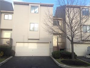 1 of 1 - 8 Queens Court, Nanuet, NY