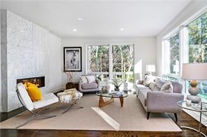 1 of 1 - 550 Claflin Avenue, Mamaroneck, NY