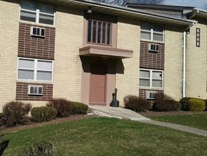 1 of 1 - 798 Brookridge Drive # 33, Valley Cottage, NY