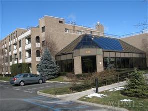 1 of 1 - 680 Boston Post Road 2 U, Mamaroneck, NY