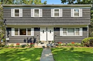 1 of 1 - 817 Old Post Road, Mamaroneck, NY