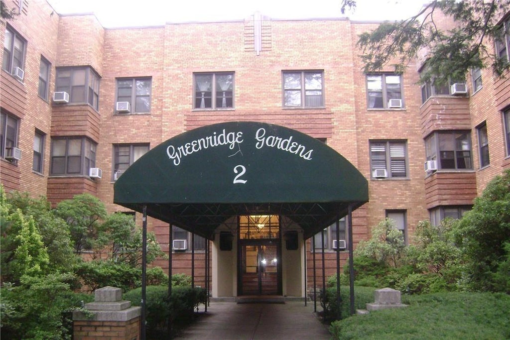 1 of 1 - 2 Greenridge Avenue # 3 C, White Plains, NY