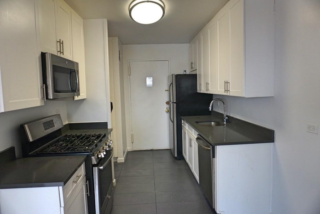 1 of 1 - 2500 Johnson Avenue # 20g, Bronx, NY
