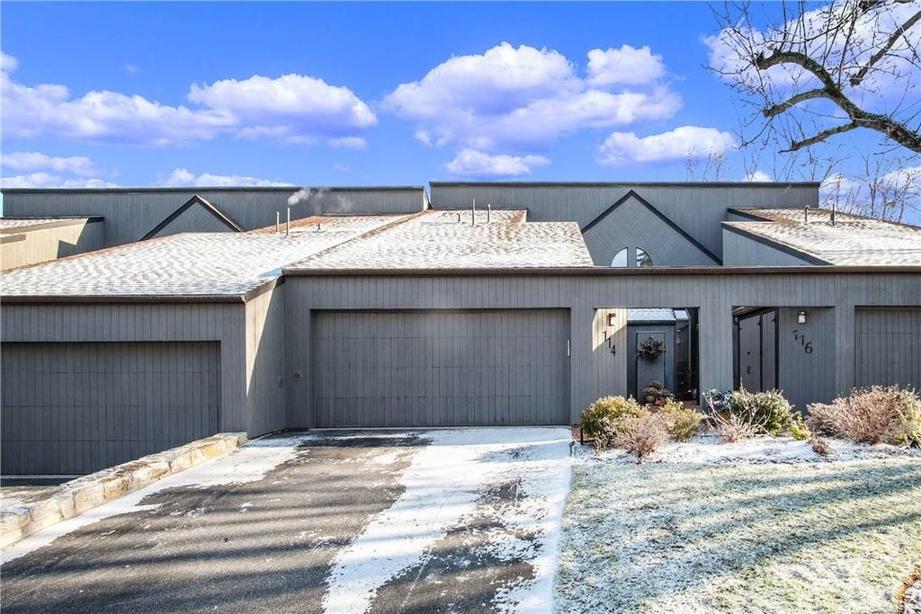 1 of 1 - 114 Stone Oaks Drive, Hartsdale, NY