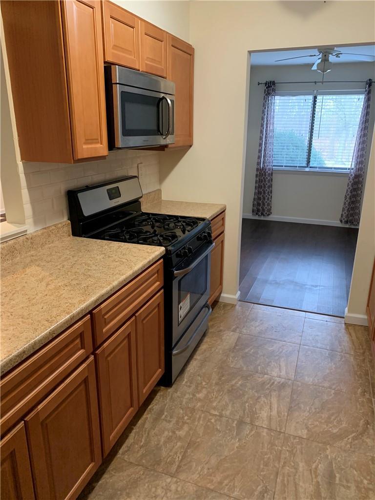 1 of 1 - 401 Town Hill Road 1d, Nanuet, NY