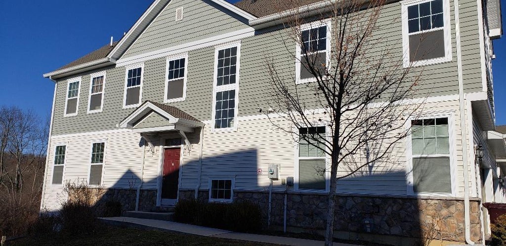 1 of 1 - 49 Meadow View Drive, Middletown, NY