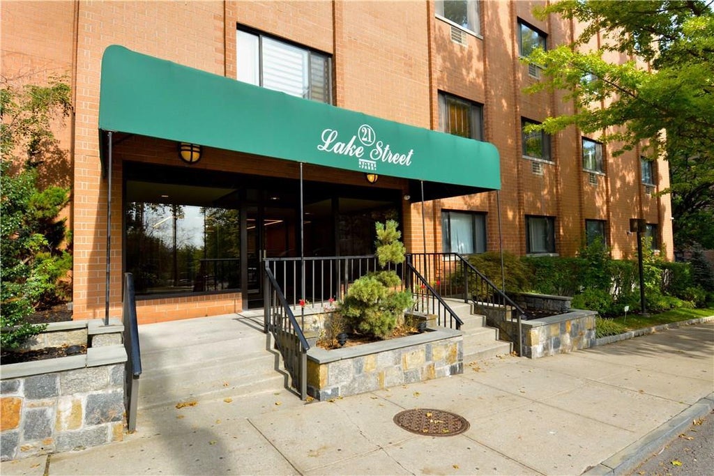 1 of 1 - 21 Lake St. # 6f, White Plains, NY