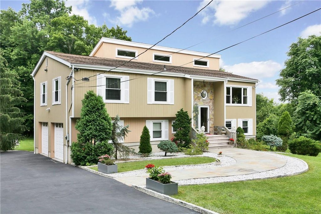 1 of 1 - 2561 Old Crompond Road, Yorktown Heights, NY