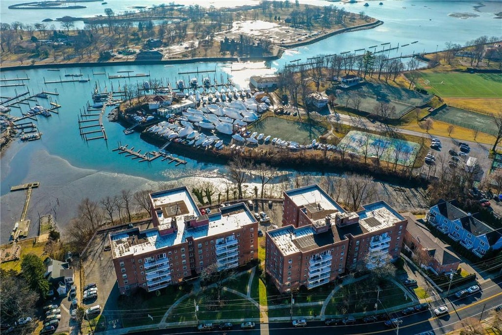 1 of 1 - 730 Pelham Road 4d, New Rochelle, NY