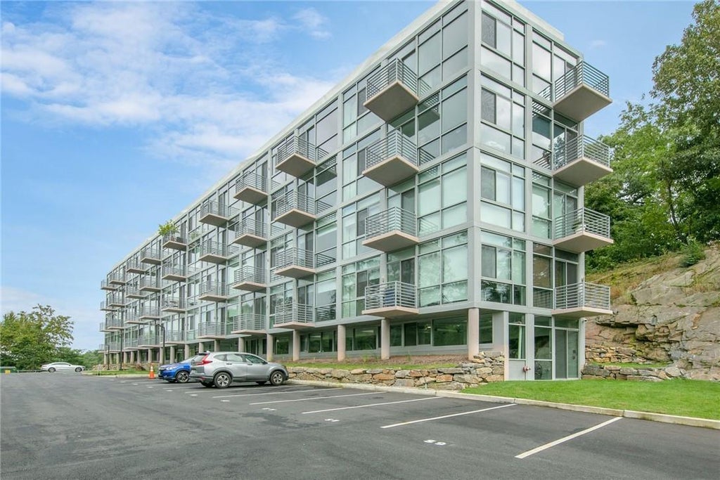 1 of 1 - 250 Central Park Avenue # 4a, Hartsdale, NY