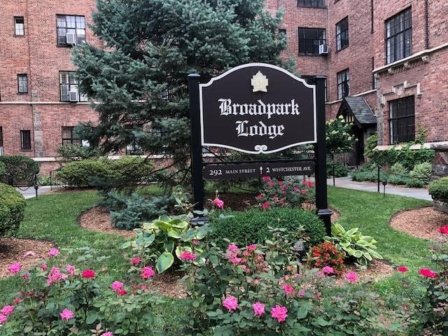1 of 1 - 2 Westchester Avenue # 1k, White Plains, NY
