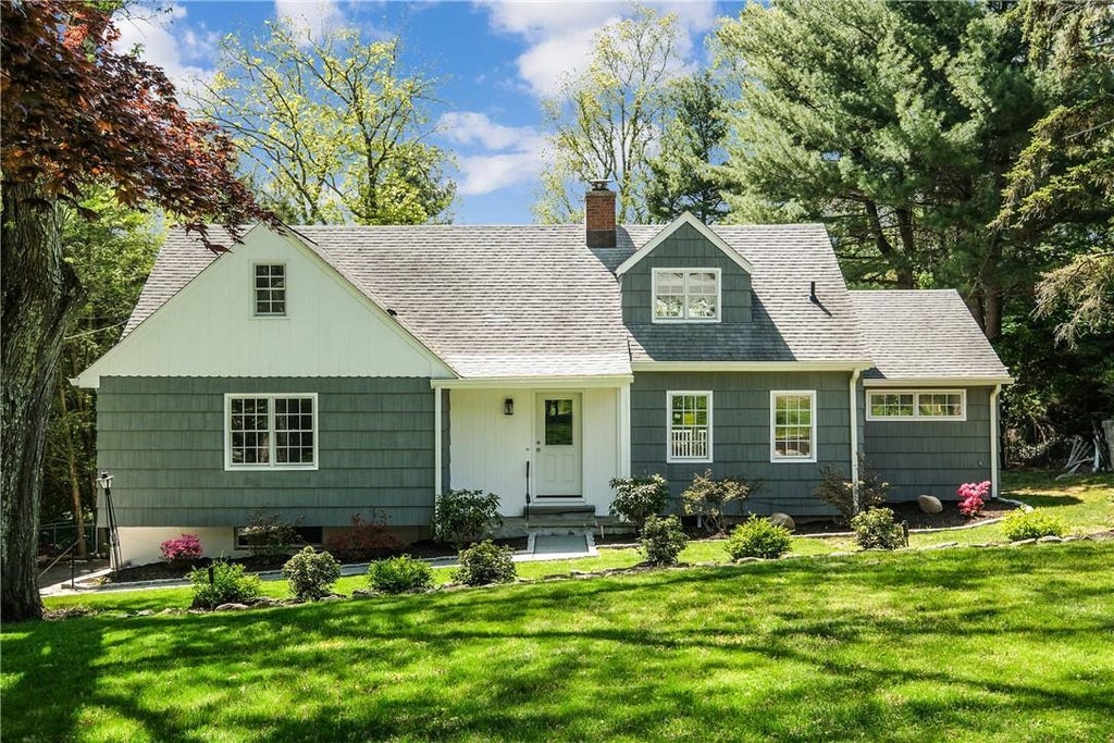 1 of 1 - 15 Scott Circle, Purchase, NY